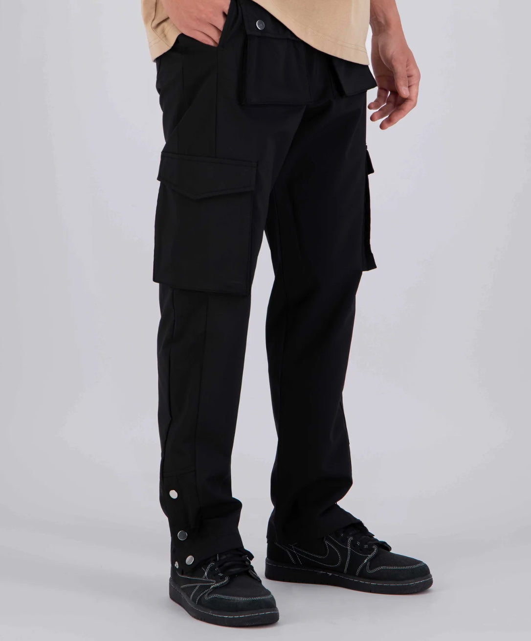 Cargo LONDON NOIR